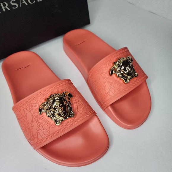 Versace Palazzo Pool Slides size 36.5 - Picture 3 of 12